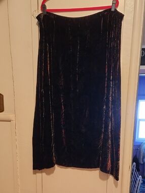 🔥Coldwater Creek Velvet Midi Skirt in Dark Brown